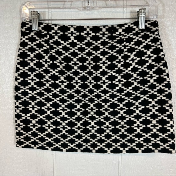 Mango Black and White Mini Skirt Size 2 - Picture 4 of 10
